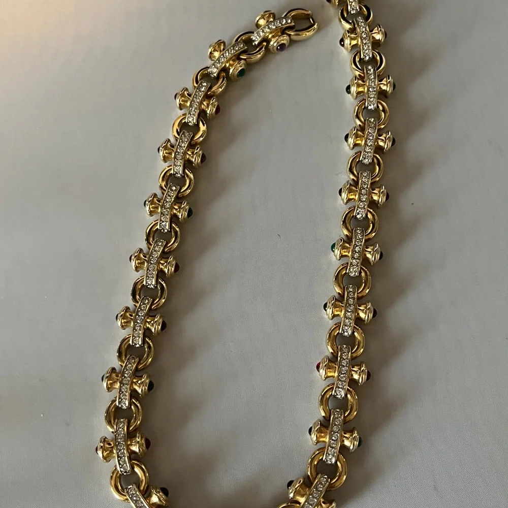 Luxurious Gold and Multicolor Gemstone Necklace - Picture 12 of 14